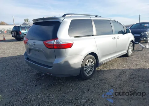 2016 Toyota Sienna Xle 8 Passenger z USA, uszkodzony, nr VIN 5TDYK3DC1GS712625